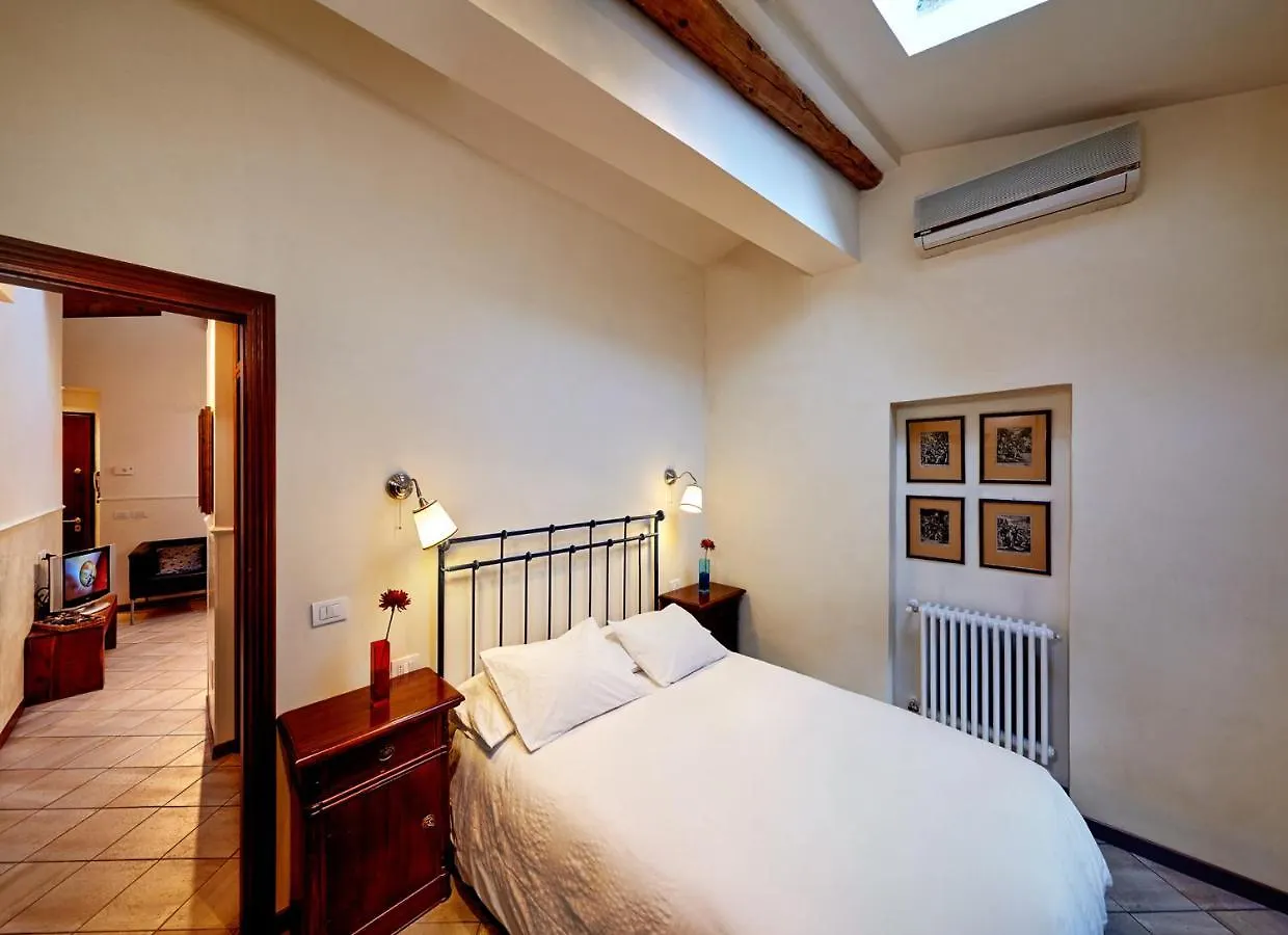 The Flora And Florian Apartments - The Feeling Of Touching The Duomo Florence