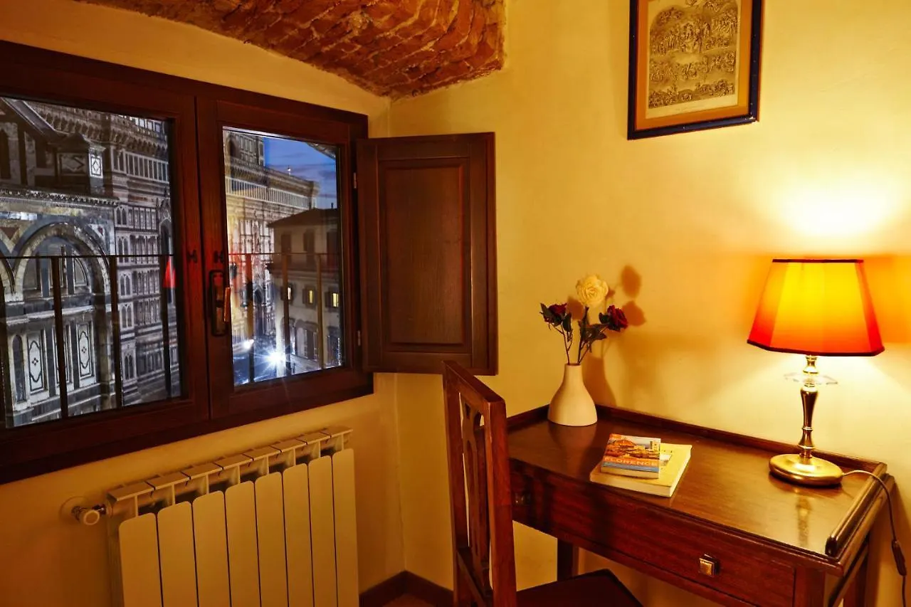 The Flora And Florian Apartments - The Feeling Of Touching The Duomo Florence