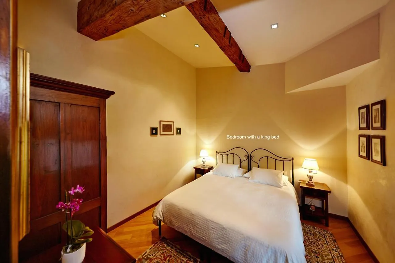 The Flora And Florian Apartments - The Feeling Of Touching The Duomo Florence 0*,